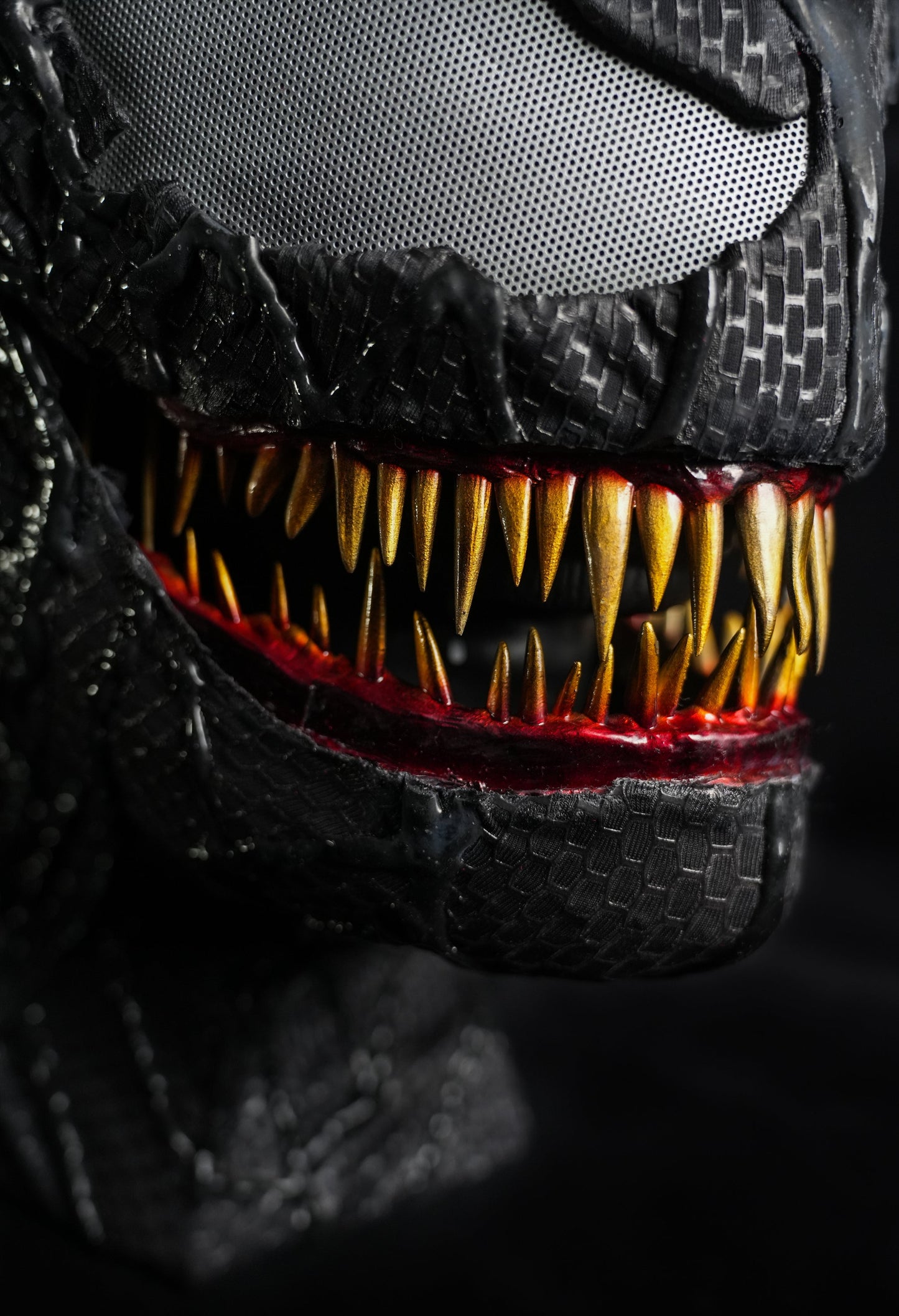 Black Symbiosis Movable Jaw Face Shell Mask – joyydesign