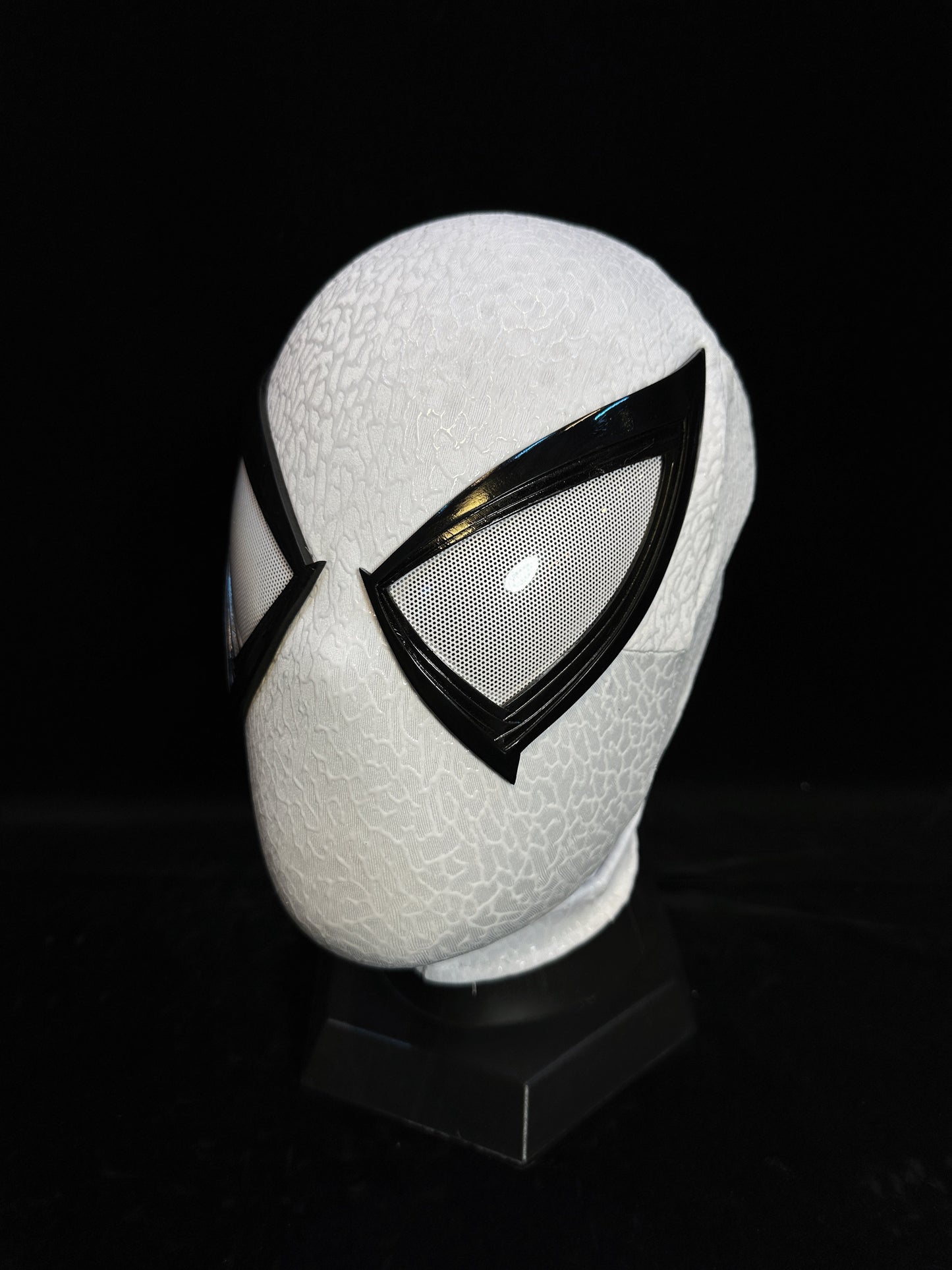 Game White Vn Face Shell Mask – joyydesign