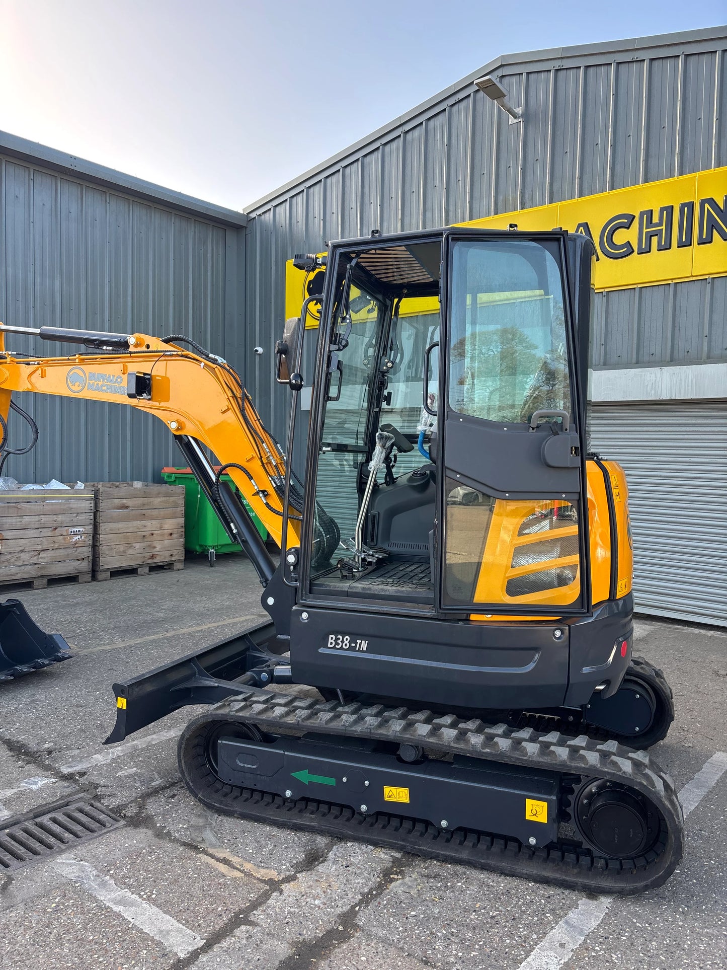 Buffalo B38-TN Mini Digger - 3.8 Tonnes