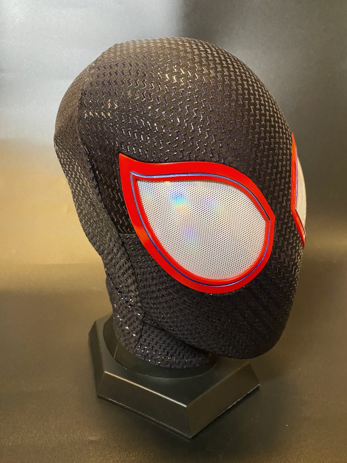 Small Lenses Black&Red Face Shell Mask – joyydesign